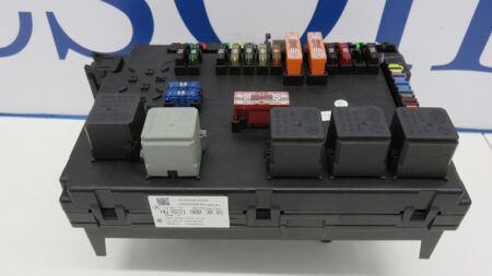 A2215451401 2215451401 W221 W216 SAM module relais unit achter