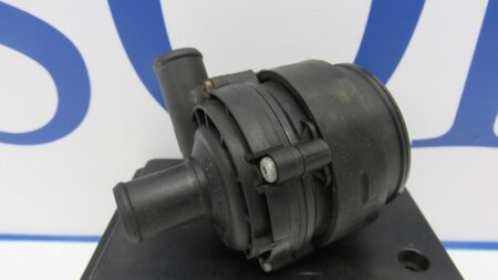 A2118350264 2118350264 W164 W166 W169 W211 W219 W245 W251 W447 W461 W463 W906 W907 W910 Extra waterpomp circulatie pomp