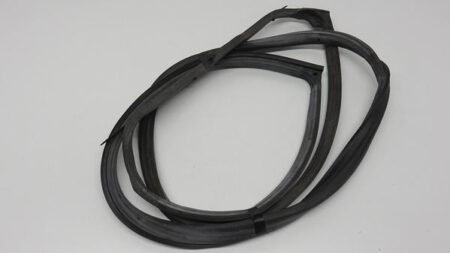 A1247303678 1247303678 W124 Sedan Deurrubber rechts achter