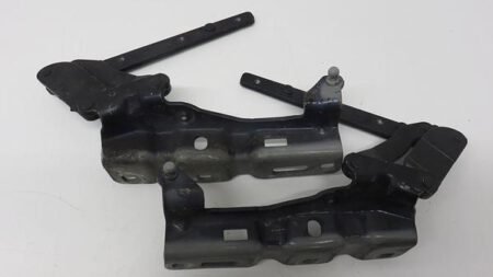 A2038800328 2038800328 A2038800428 2038800428 W203 C203 S203 W209 Motorkap scharnieren l&r
