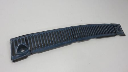 A1158360465 1158360465 A1158360018 1158360018 W114 W115 Gril motorkap lucht rooster blauw