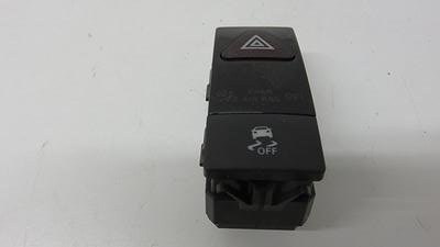 A2048703758 2048703758 W204 S204 C204 Schakelaar gevarenlicht