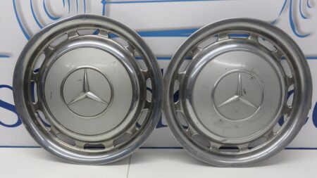 A1154010324 1154010324 R107 W108 W109 W111 W113 W114 W115 W116 W123 Chromen wieldop zilver