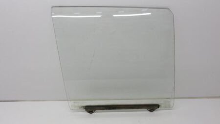 A1157202018 1157202018 W115 Strich 8 Zijruit rechts voor ruit