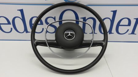 A1154640301 1154640301 A1124600503 1124600503 W108 W109 W111 W114 W115 Stuur zwart