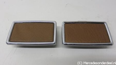 A1118101330 1118101330 A1168100030 1168100030 R107 W108 W109 W111 W112 W114 W115 W116 Asbak achterdeur cognac