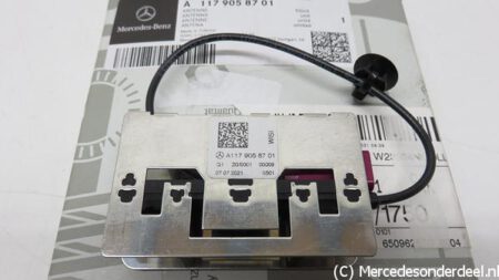 A1179058701 1179058701 W117 CLA Antenne links voor