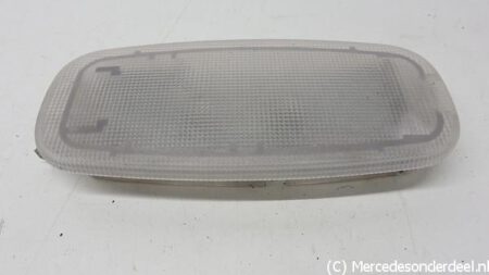 A2028200401 2028200401 W169 W203 W209 W210 W245 W414 W463 W639 Binnenverlichting achter interieur lamp