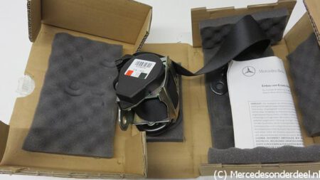 A1698606185 1698606185 W169 Gordel achterbank links