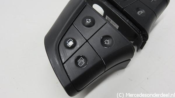 Kaufe 4 Tasten Lenkradschaltertaste für Benz ML/GL/R/B Klasse W164 W251 W245 zum besten Preis