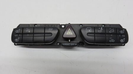 A2038210251 2038210251 7167 A2038217979 2038217979 7167 W203 S203 C203 W209 Schakelaar rail middenconsole