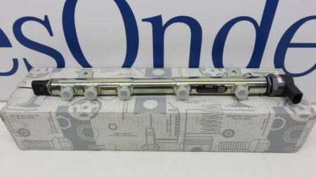 A6460701895 6460701895 OM646 Brandstofrail brandstofverdeler W203 W209 W211 W639 W906