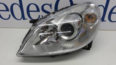 A1698201761 1698201761 W245 Koplamp links H7