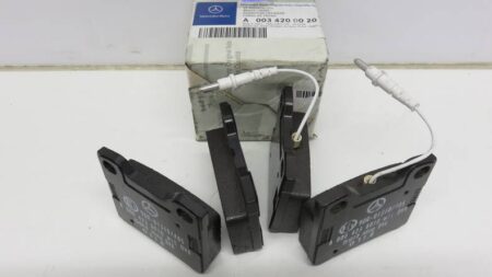 A0034200020 0034200020 W638 Vito V-klasse Remblokken achter set ITT Systeem