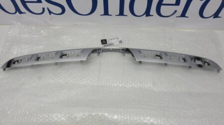 A1568882400 9982 1568882400 W156 GLA Gril Onderzijde