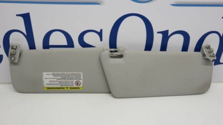 A1698101810 1698101810 A1698101710 1698101710 7H48 W245 Zonne klep zonnekleppen set