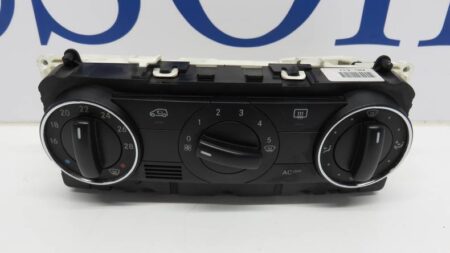 A1698300585 1698300585 A1699001400 1699001400 W169 W245 Verwarming bediening paneel
