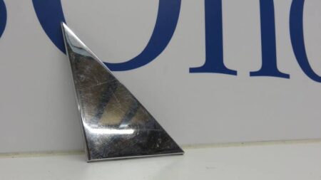 A1167250211 1167250211 W116 Spiegel afdekplaat buitenzijde chromen driehoek