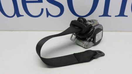 A1698601785 1698601785 A1698607985 1698607985 W245 Gordel links achter