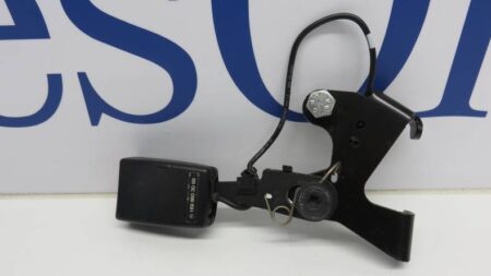 A1698603069 1698603069 W169 W245 Gordelslot rechts achter