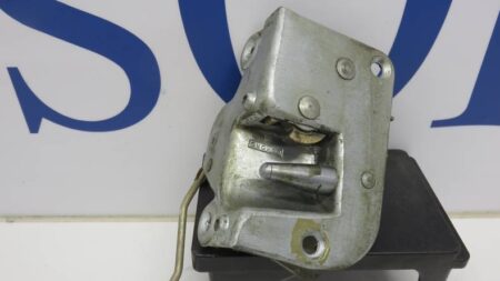 A1157200135 1157200135 W108 W109 W110 W111 W113 W114 W115 Deurslot links voor