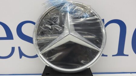 A0008800300 0008800300 W192 W214 R232 W236 W253 W290 W293 W447 Basisplaat Gril Mercedes Ster