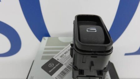 A9079050504 9051 9079050504 W907 W910 Sprinter Raamschakelaar bijrijderskant rechts voor