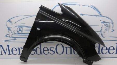 A6396304407 6396304407 A6396305207 6396305207 W639 Vito Spatscherm spatbord rechts voor