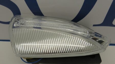 A2048200721 2048200721 W204 S204 W639 Knipperlicht Links Spiegel aftermarket