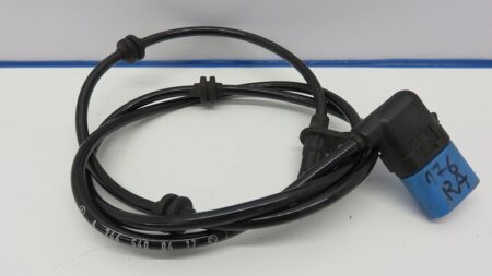 A2465400417 2465400417 A2469057603 2469057603 W117 W156 W176 W242 W246 ABS Sensor rechts achter