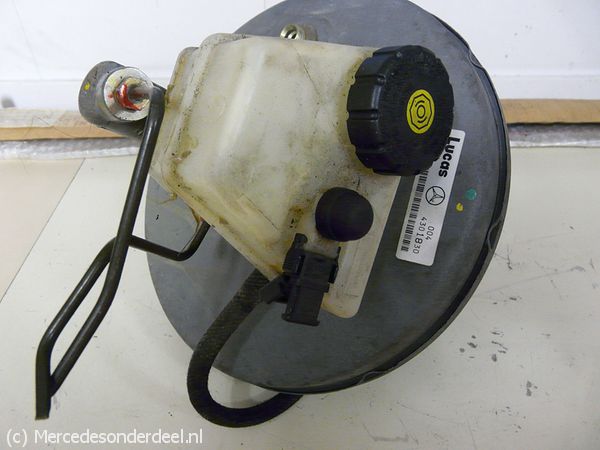 0044301830 Lucas Rembekrachtiger Servo hoofdremcilinder en reser
