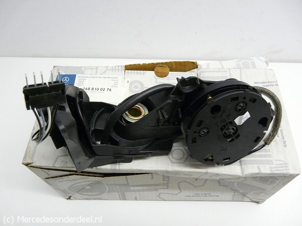 A1688100276 1688100276 Buiten spiegel frame rechts